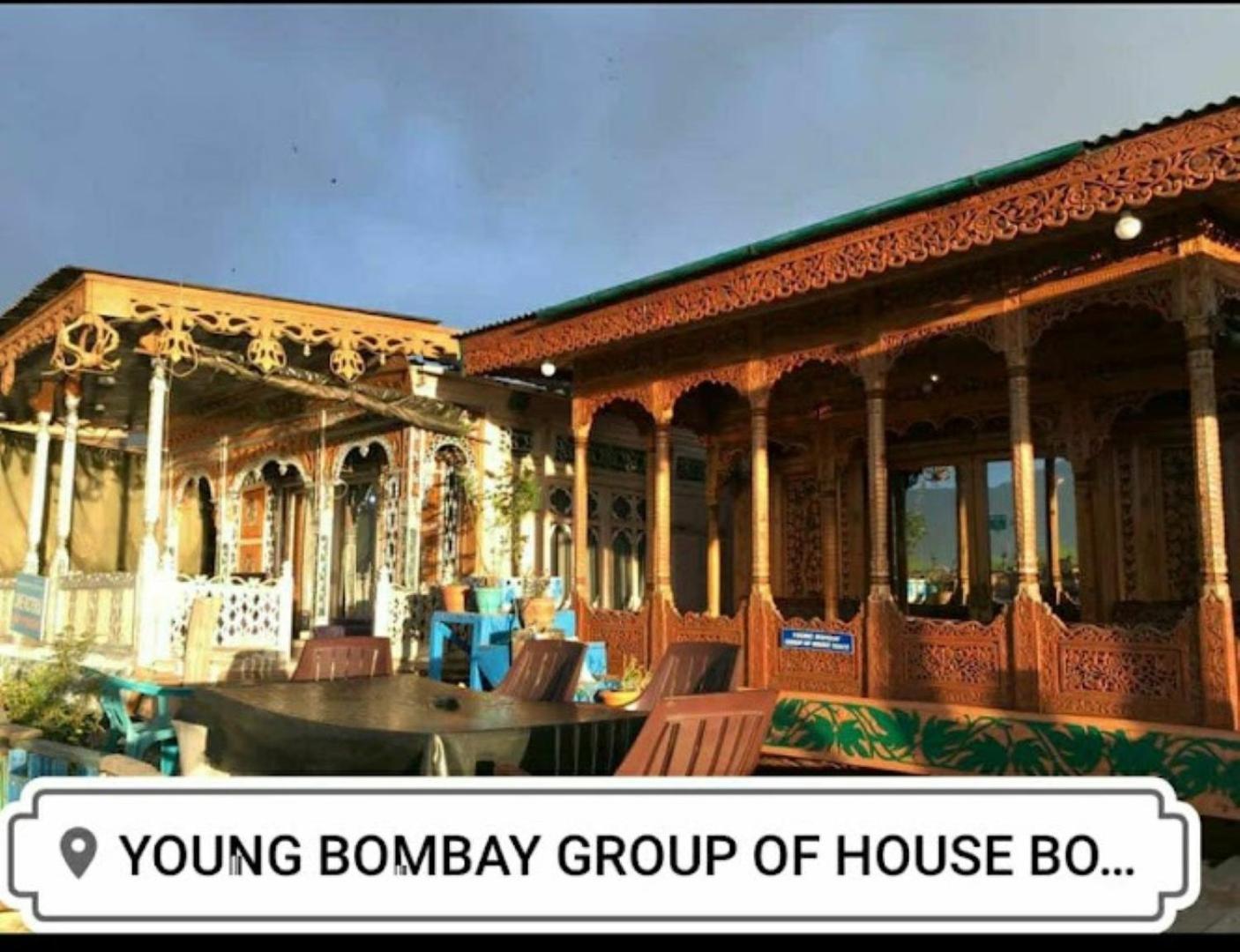 Young Bombay Premium Heritage Houseboat Srinagar  Exterior photo